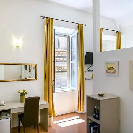 Sweet Old Town By Duhomes 3*