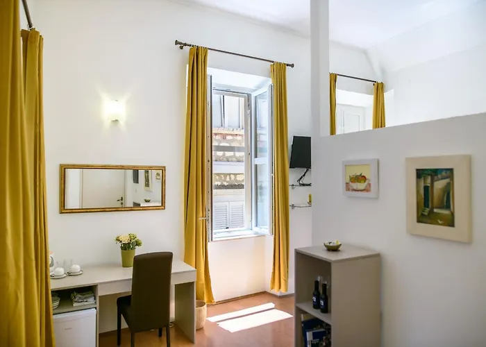 Sweet Old Town By Duhomes 3*