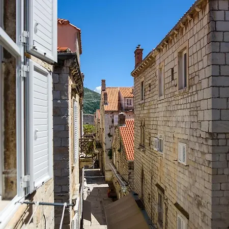 בית הארחה Sweet Old Town By Duhomes